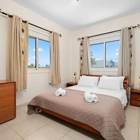 Villa Claudine's Haven By Ezoria Agia Napa